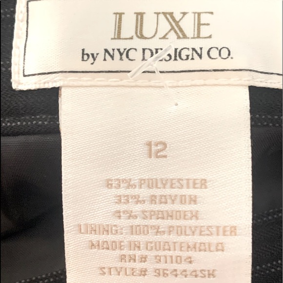 LUXE by NYC Design Co. Pinstripe Pencil Skirt Size 12 Black w/ Back Pleats Lined - Picture 5 of 6